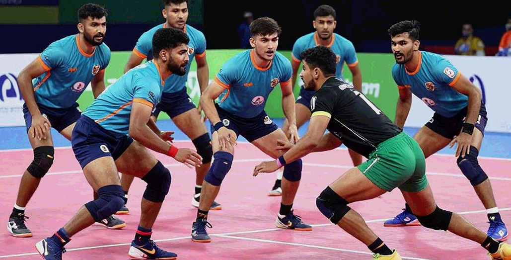 ভারত-জাপান কাবাডি: ক্যাপ্টেন্সি বদল, রেইডার-নির্ভরতা আর দিনের তৃতীয় ম্যাচের হিসাব ভারত-জাপান কাবাডি: ক্যাপ্টেন্সি বদল, রেইডার-নির্ভরতা আর দিনের তৃতীয় ম্যাচের হিসাব