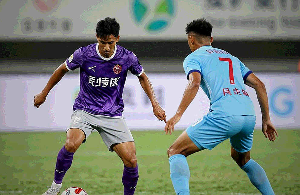 ক্রেস্টের ওপর করাত: বার্সেলোনার অভিযোগ আর ইউরোপীয় ফুটবলের সেই নিয়ন্ত্রণ-ফাঁক