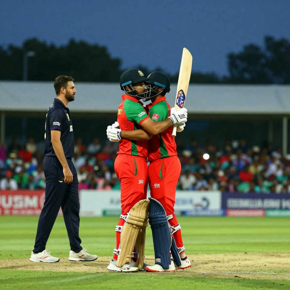 চিন্নাস্বামীর ডেথ ওভার: আর্শদীপের কাঁধ আর তিন বোলারের জুয়া চিন্নাস্বামীর ডেথ ওভার: আর্শদীপের কাঁধ আর তিন বোলারের জুয়া