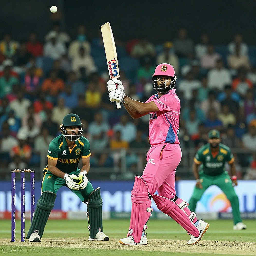 Durban's Opening Day: Nortje's Fire, Maddinson's 33-Ball Duck, and Then the Light Went Out Durban's Opening Day: Nortje's Fire, Maddinson's 33-Ball Duck, and Then the Light Went Out