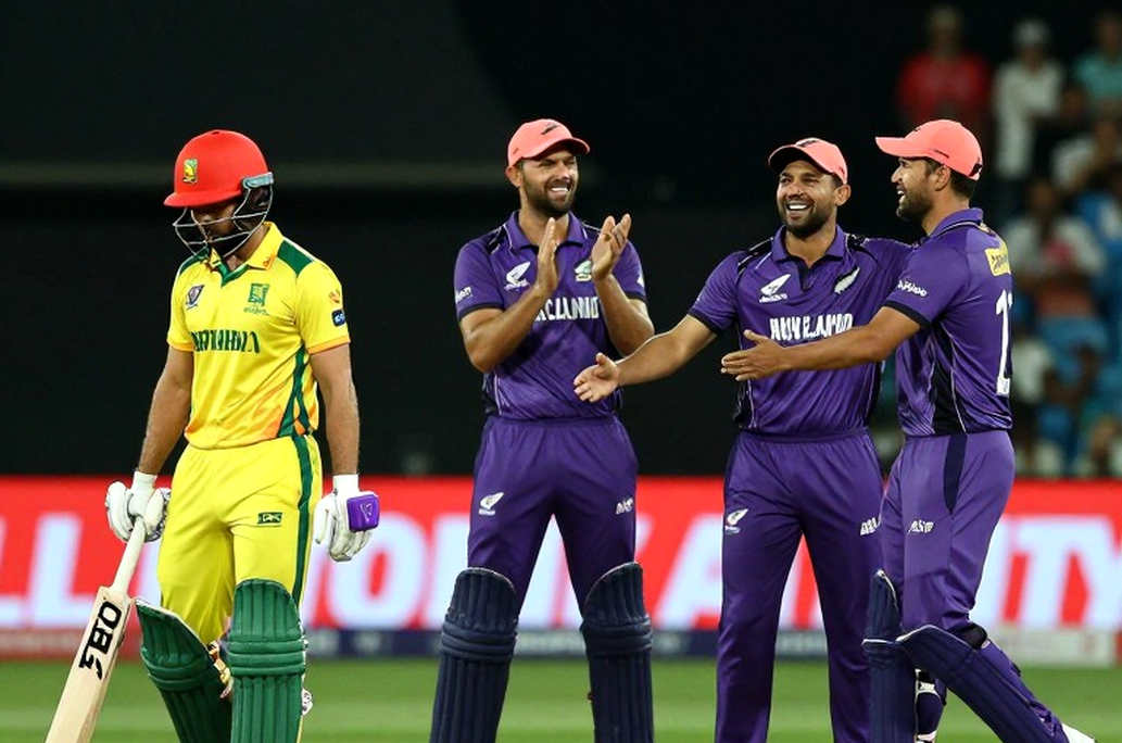 নবী ছাড়া আফগানিস্তান, শারজার শিশিরে স্পিন-প্রাধানের নীরব পরীক্ষা