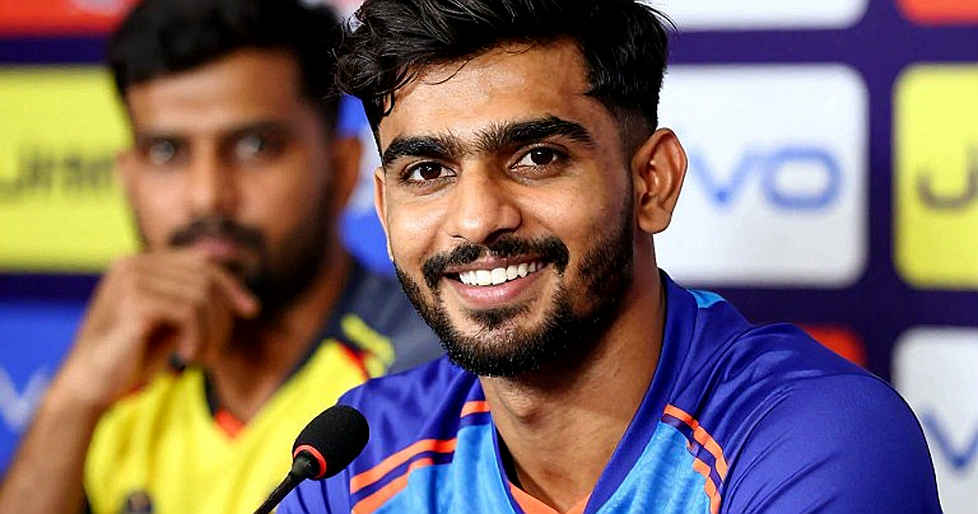 ৪৯–২৪-এর ভেতরে যা দেখা যায় না: ভারতের রেইড-টাচ আর ইরানের ছায়া ৪৯–২৪-এর ভেতরে যা দেখা যায় না: ভারতের রেইড-টাচ আর ইরানের ছায়া