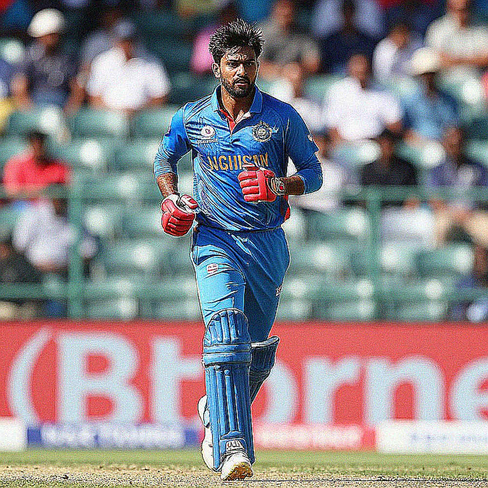 টুর্নামেন্টের ঘড়ি: বলের মাঝের নীরবতা, স্কোয়াডের গভীরতা আর ভক্তের হিসাব টুর্নামেন্টের ঘড়ি: বলের মাঝের নীরবতা, স্কোয়াডের গভীরতা আর ভক্তের হিসাব