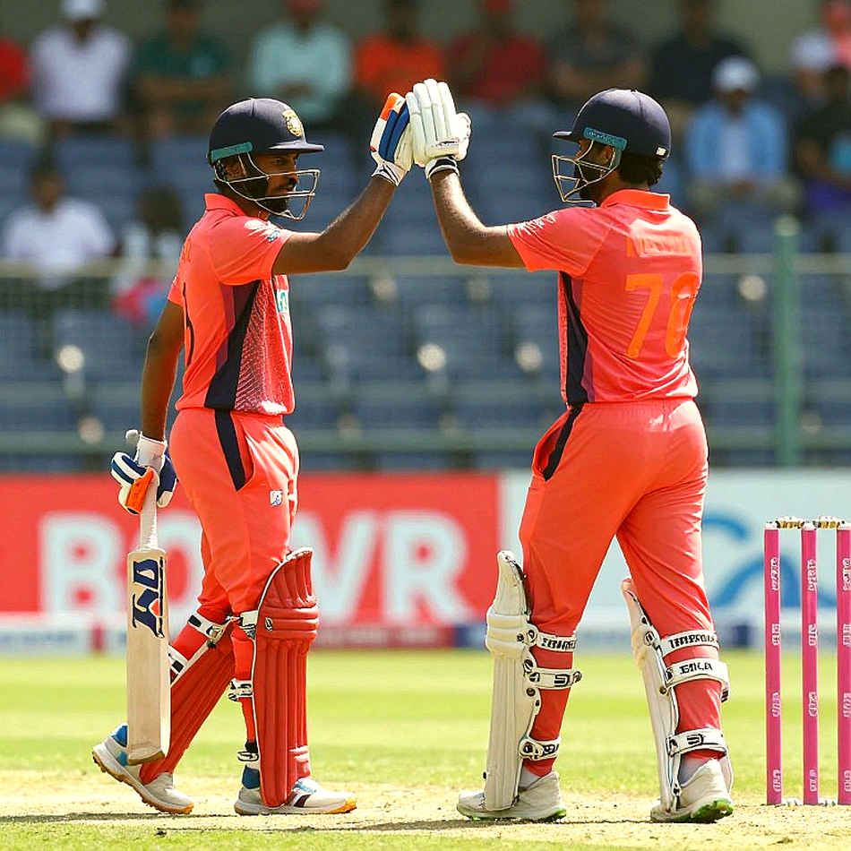 আবাহনীর ভূতের বাজার: বিপিএল কেন বুড়ো বিদেশি নাম কিনে নিজের দায় মুছে ফেলে