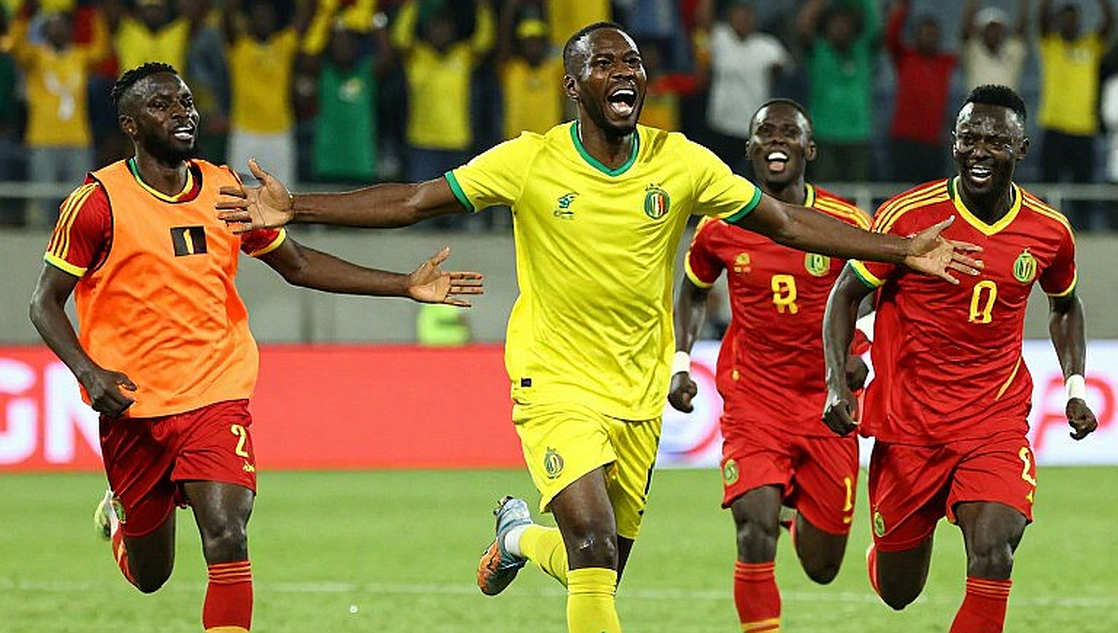 ব্রেন্টফোর্ডের কন্ট্রাক্ট দেয়াল: কায়োডে-শেডে দাম ১১৫ মিলিয়ন পাউন্ড, লিভারপুলের চেকবুকে কতটা ছাড় আছে?